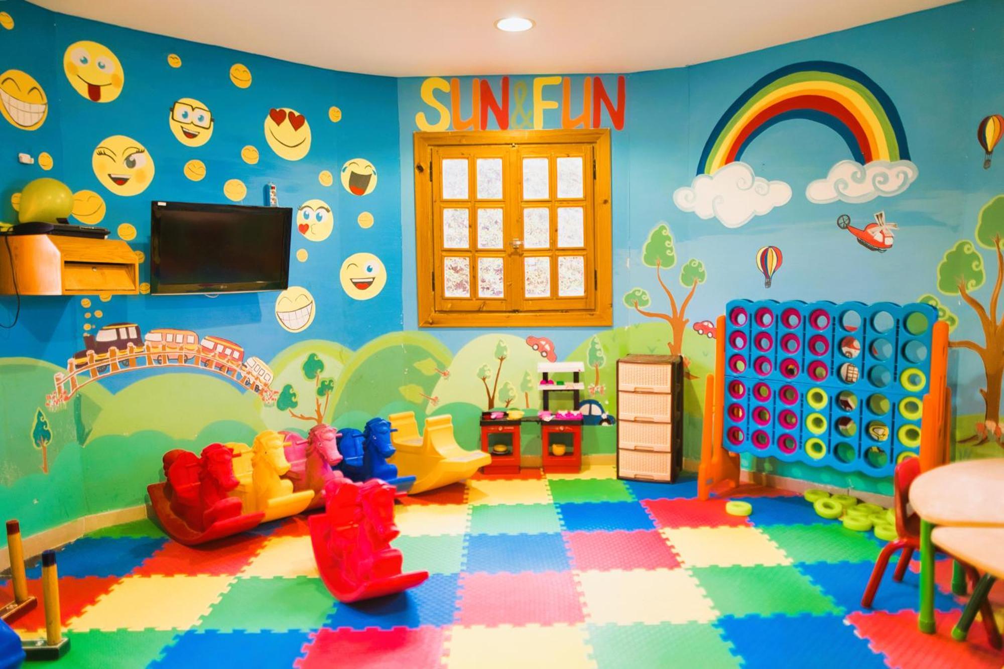 מלון הורגהדה Tropitel Sahl Hasheesh מראה חיצוני תמונה A children's playroom at a hotel