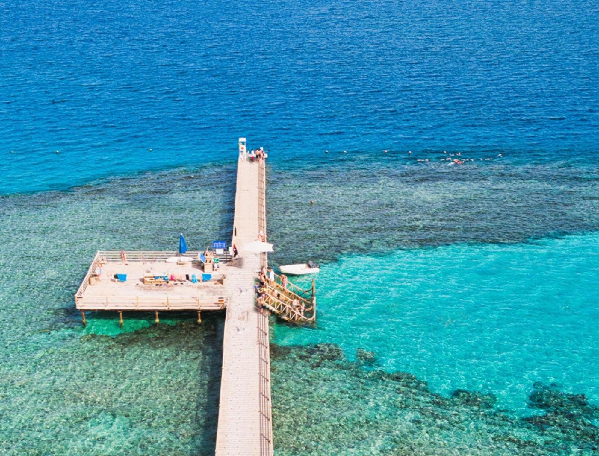 מלון הורגהדה Tropitel Sahl Hasheesh מראה חיצוני תמונה Aerial view of the pier at the island of Culebra